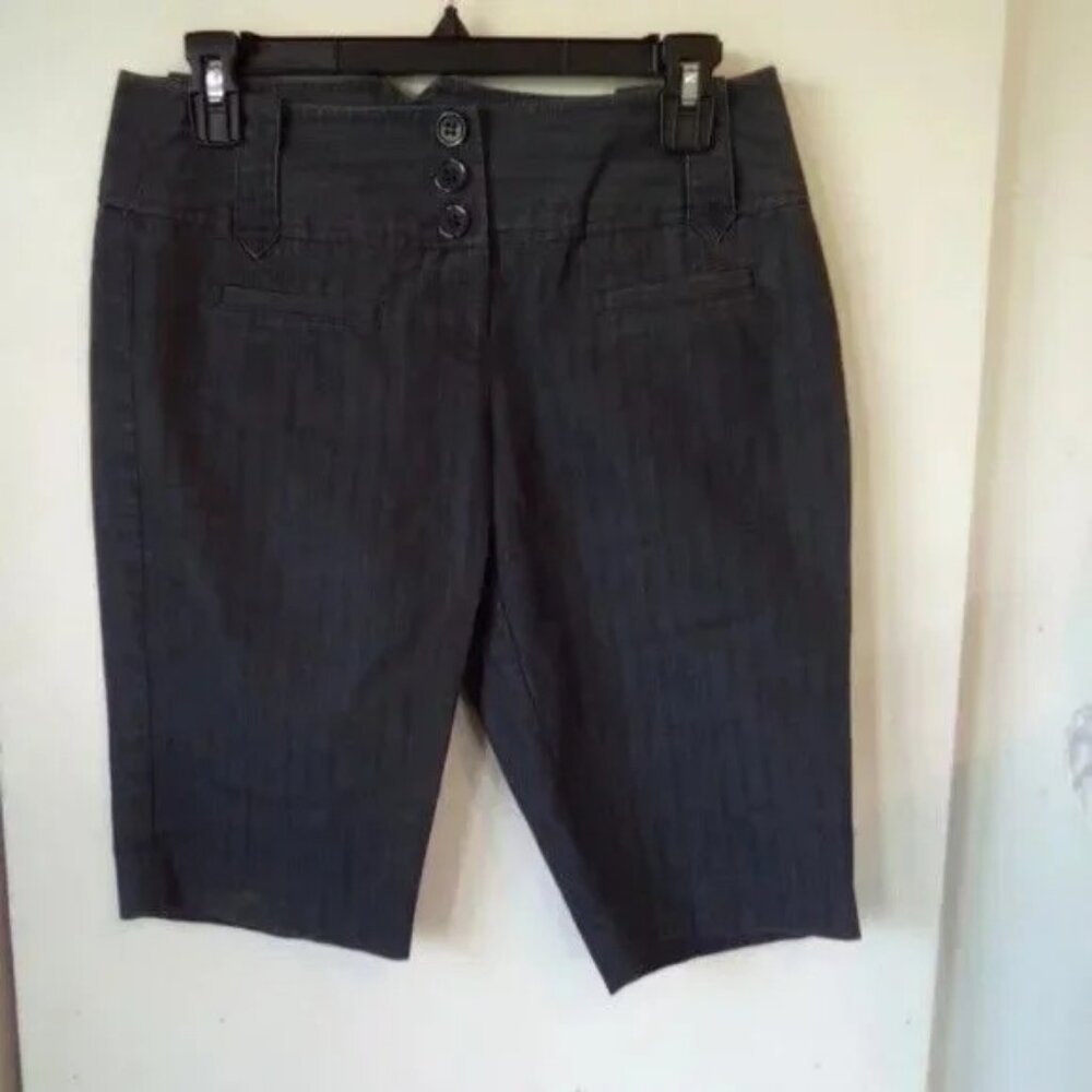 Tracy Evans Gray Tailored Bermuda Shorts Size 5 High Waist Button Detail